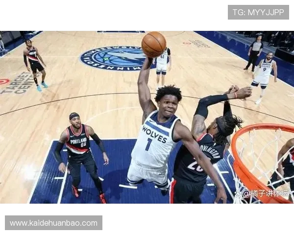 爱德华兹首节轰下16分激昂呐喊将比赛重心锁定在自己身上